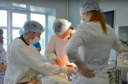 Keluhkan Pendengaran Bermasalah, Ternyata Ada Paku Baja di Telinga Pria Ini