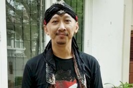 Abu Janda Mau Jihad Balikin Deddy Corbuzier ke Kristen, Ini Jawaban Pedis Warganet