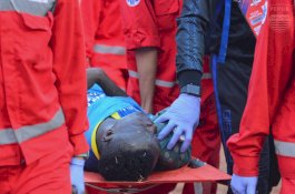 Dilarikan ke Rumah Sakit, Ezechiel N'douassel Diskolasi Bahu