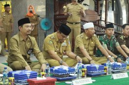 Dihadiri Kakanwil Kemenag, Andi Fahsar Buka Manasik Haji di Bone