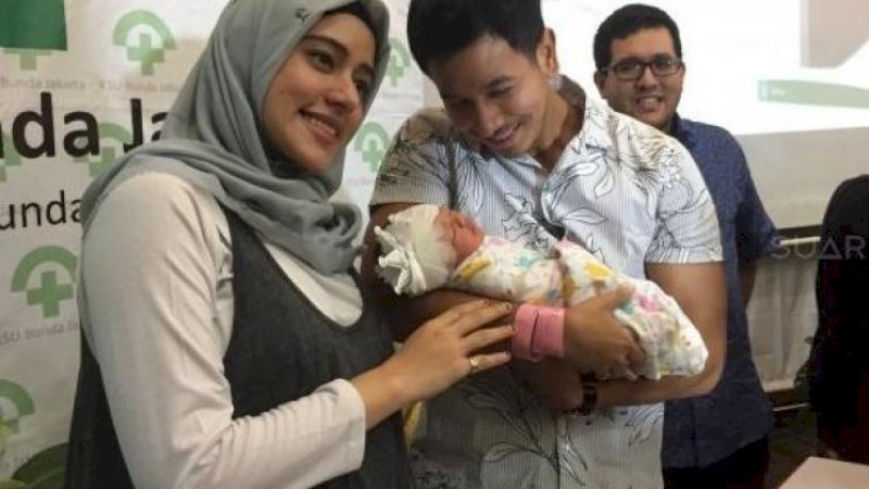 Pengakuan Fairuz A Rafiq tidak pernah memakai deodoran (Suara.com)