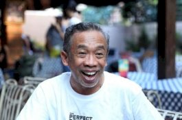 Pernah Jadi Kepala TK, Mahasiswi Kesurupan saat Qomar Mundur dari Rektor