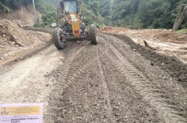 Hore... Pembangunan Jalan di Seko Dimulai