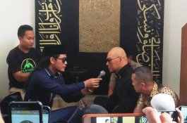 Deddy Corbuzier Tak Pernah Dipaksa Sabrina Masuk Islam