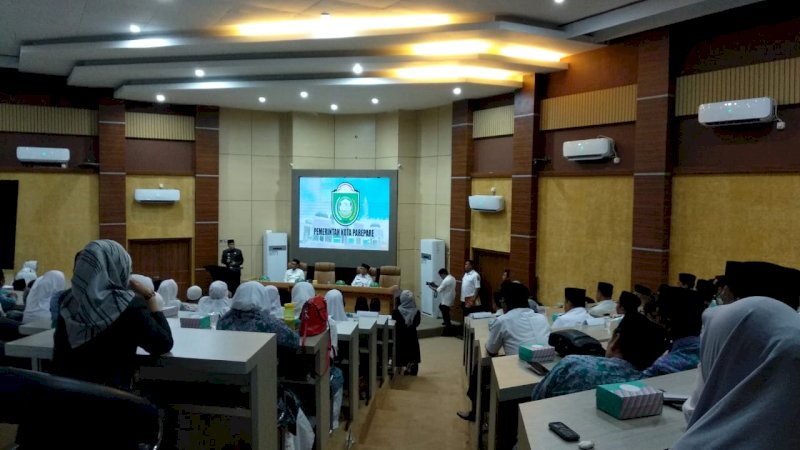 Taufan Pawe Lepas 135 CJH Kloter 3 Parepare