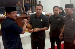 Gowa Serahkan Ranperda Pertanggungjawaban APBD 2018