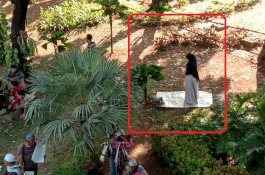 Link Live Streaming Sidang MK: Ada yang Salat Duha, Ada Pasutri Tidur-tiduran di Bawah Pohon