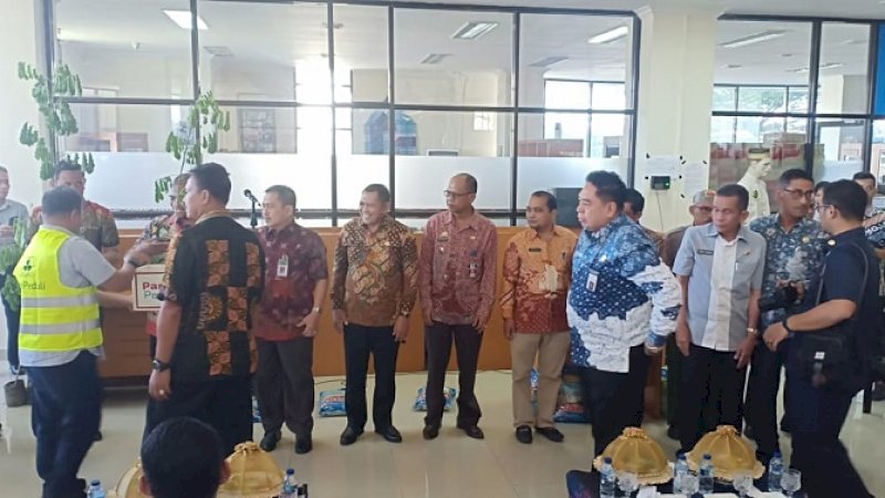 Lutra Dapat Bantuan untuk Korban Banjir dari Pemprov Sulsel