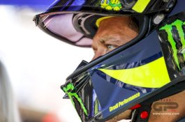 Kibarkan Bendera Putih Kejar Juara Dunia MotoGP 2019, Rossi: Mustahil Menang 