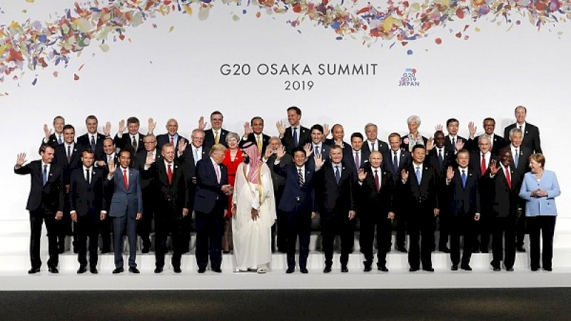 Foto bersama para pemimpin negara-negara G20.