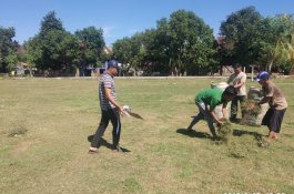 Rawat Gotong Royong, Pemerintah Lompo Riaja Kerja Bakti Bareng Warga