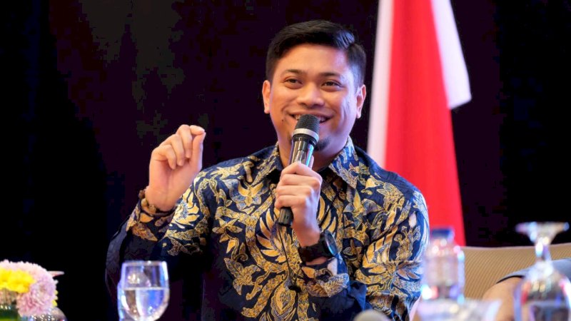 Adnan Berbagi Inspirasi Kepemimpinan Millenial dalam Memajukan Daerah