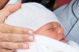 Dalam 6 Minggu, Meghan Sudah 2 Kali Ganti Pengasuh Bayi Archie