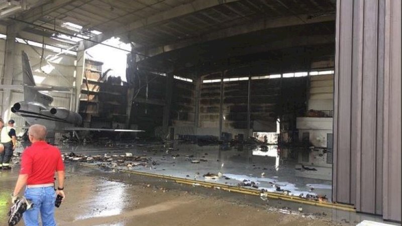 Pesawat Pribadi Tabrak Hanggar, 10 Orang Tewas di Bandara Addison