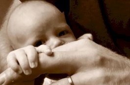 Bayi Archie Akan Dibaptis Pada 6 Juli Dalam Acara Tertutup