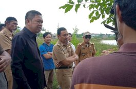 Anggota DPRD Makassar dan Camat Hentikan Penimbunan Danau Telkomas