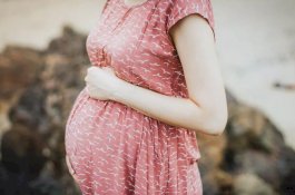 Apa yang Terjadi Jika Bayi Buang Air Besar di Dalam Kandungan?