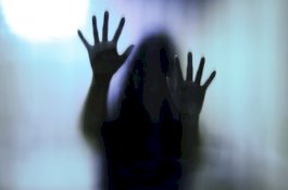 Siswi 16 Tahun Diperkosa Guru dan 4 Sepupunya di Sekolah