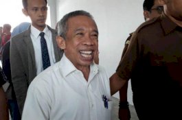 Usai Sidang Perdana, Qomar: Saya Dilamar Jadi Rektor