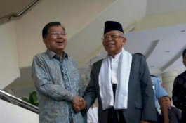 Bertemu Jusuf Kalla, Ma'ruf Amin Diberi Tas Berisi Catatan Wapres