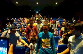 Nonton Anak Muda Palsu, Nurdin Abdullah Nostalgia Masa Pacaran