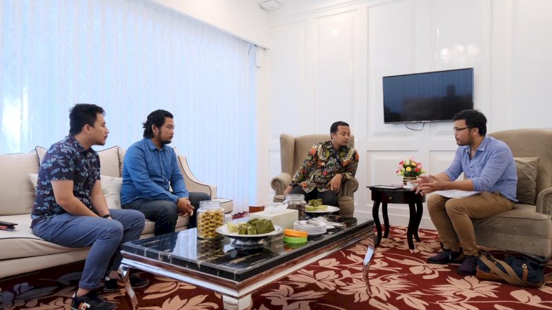 Fokuskan Program Berdayakan Masyarakat Desa, Wagub Sulsel Dukung Komunitas Tawa Semesta