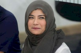 Tingkah Vanessa Angel Bikin Sang Ayah Sampai Menangis