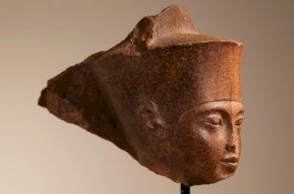 Diprotes Mesir, Kepala Tutankhamun Tetap Dilelang di Inggris