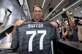 Kembali ke Juventus, Mengapa Buffon Pilih Nomor 77?
