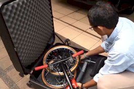 Ikut Triathlon di Belitung, Sandiaga Uno Bawa Sepeda Lipat Seharga Rp59 Juta