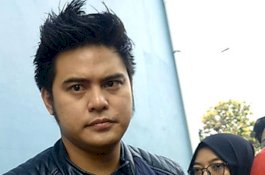 Saat Diperiksa Polisi, Galih Ginanjar Sempat Menangis?