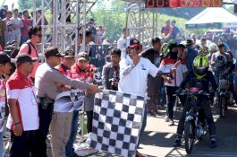 537 Starter Bertanding di Kejurnas Drag Bike Bupati Gowa Cup