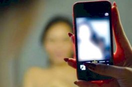 Bugil saat Video Call di Kantor, Sekretaris KPU Diperas 2 Wanita