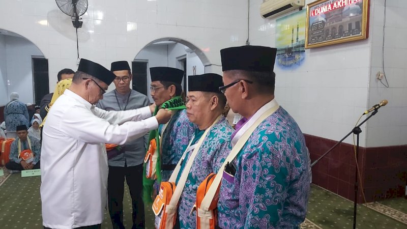 Lepas Ratusan Calon Haji, Wawali Parepare Harap Jadi Haji Mabrur