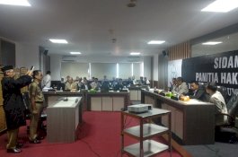 Banyak Informasi Baru, Panitia Hak Angket Puas Hasil Sidang Perdana
