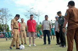 Tendang Bola, Bupati Jeneponto: Semoga Bulo-Bulo Cup Lahirkan Atlet Berprestasi