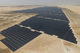 Abu Dhabi Hidupkan Pembangkit Tenaga Surya Tunggal Terbesar di Dunia