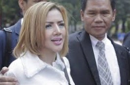 Barbie Kumalasari Tebar Senyum Usai Diperiksa 12 Jam