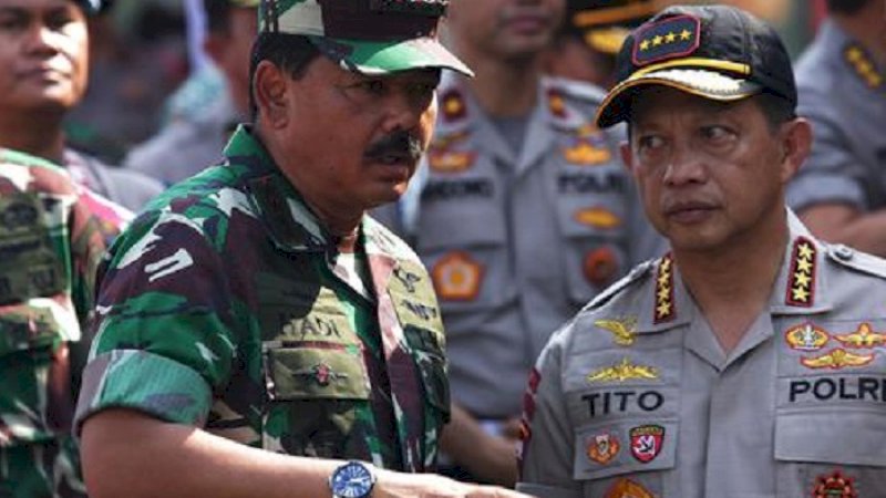 Panglima TNI Marsekal Hadi Tjahjanto bersama Kapolri Jenderal Tito Karnavian.