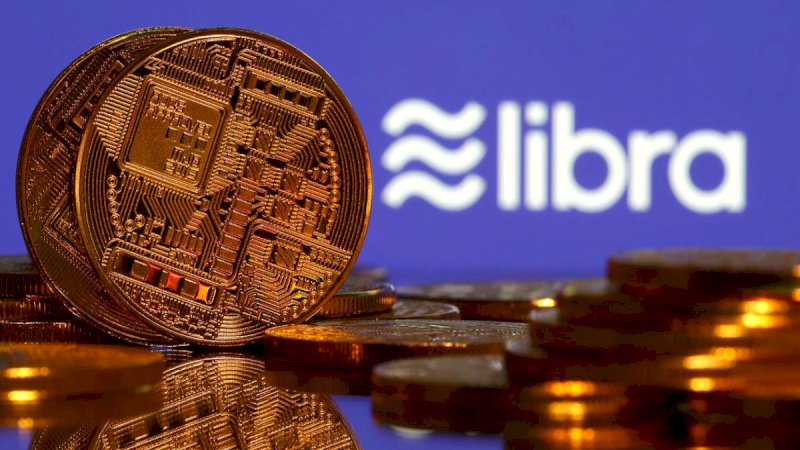 Donald Trump Kritiki Bitcoin dan Facebook