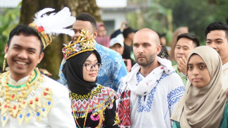 Parade Bunga Beautiful Malino Pikat Wisatawan Mancanegara