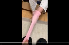 Duh, Dikira Kaus Kaki, Nenek Ini Ternyata Pakai Mainan Seks Milik Cucu