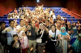 Danny Pomanto Ajak Pemulung dan Anak Panti Asuhan Nonton Anak Muda Palsu