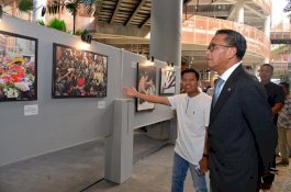 Nurdin Abdullah Favoritkan Foto JK Bareng Penyandang Disabilitas