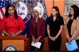 Trump Dibombardir Kecaman Setelah Menyerang 4 Anggota Kongres Wanita