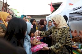 200 Peserta Didik di Makassar Terima Bantuan Perlengkapan Sekolah