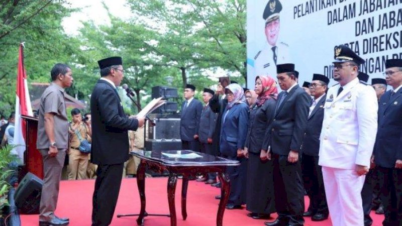 Pelantikan pejabat yang dilakukan Moh Ramdhan Pomanto pada akhir masa jabatan.
