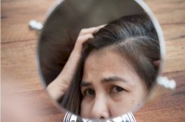 Ingat, Ini Penyebab Uban Muncul Lebih Dini