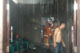 Ditinggal Penghuni, Satu Rumah di Gowa Terbakar