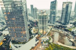 Sampah Kondom yang Sumbat Gorong-Gorong Diduga dari Gedung dan Perkantoran Mega Kuningan